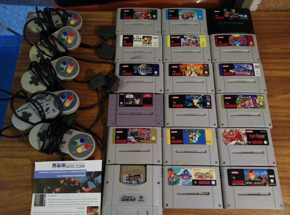 Jeux et consoles Nintendo du don de CBL